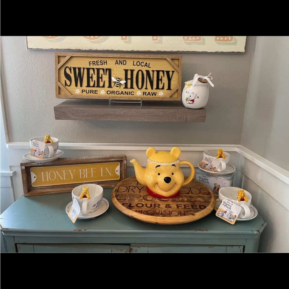 Winnie the Pooh Tea Set ( now adding “sweet honey” sign)